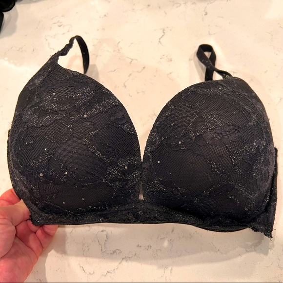VICTORIA’S SECRET - BIOFIT black lace bra - 34DD - Picture 4 of 12